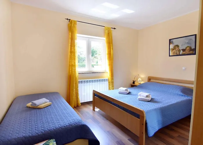 With Parking Space Djuba, - 22548 * Umag